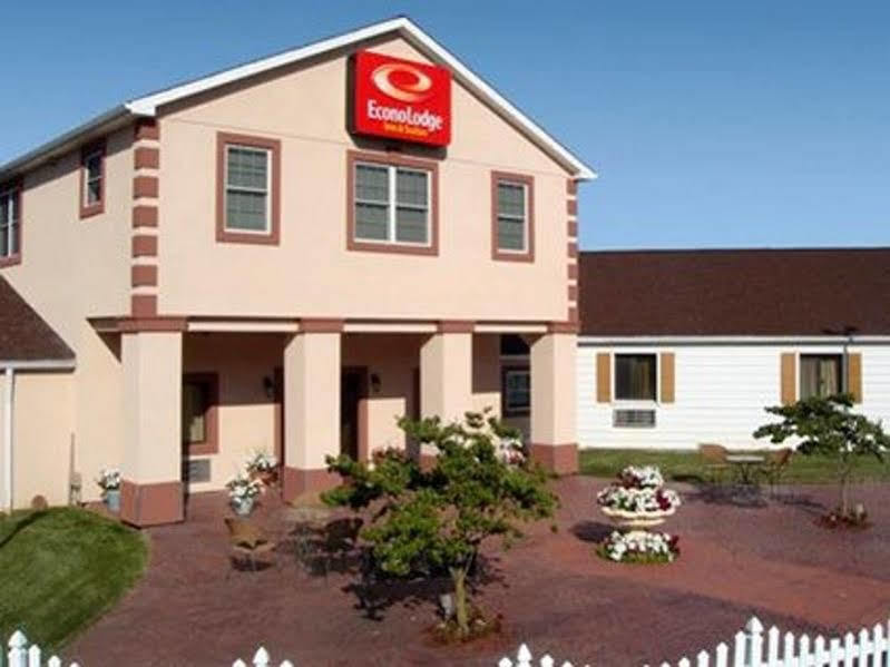 Econo Lodge Inn & Suites Denver Екстер'єр фото